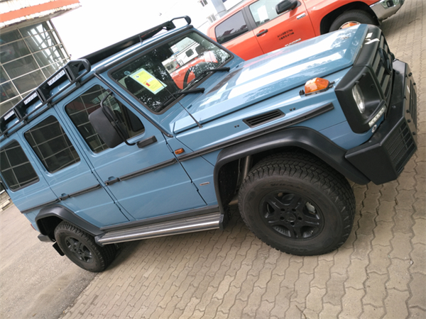 奔驰G350d销售电话：13389982878刘经理