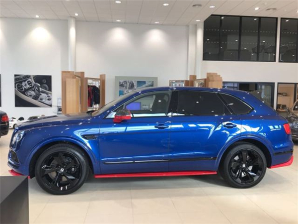 宾利添越销售电话：13389982878刘经理