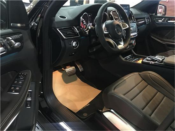 奔驰GLS63销售电话：13389982878刘经理