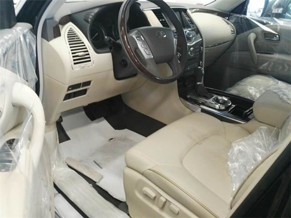 英菲尼迪QX80 7×24H销售热线：133-8998-2878刘经理（同微信）
