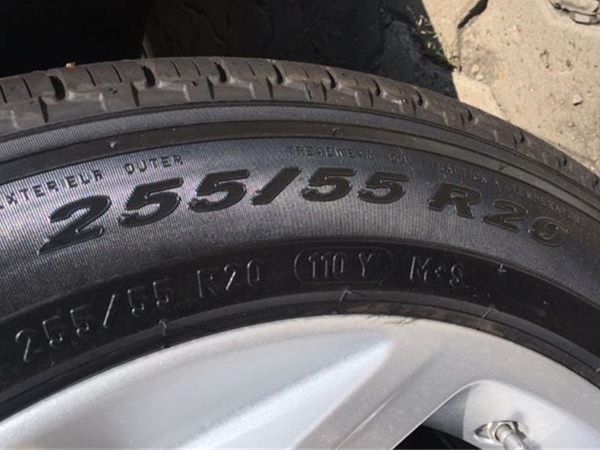 路虎揽胜运动版销售电话:13389982878刘经理 路虎揽胜运动版销售电话:13389982878刘经理