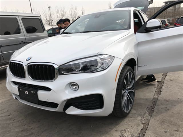 宝马X6销售电话：13389982878刘经理