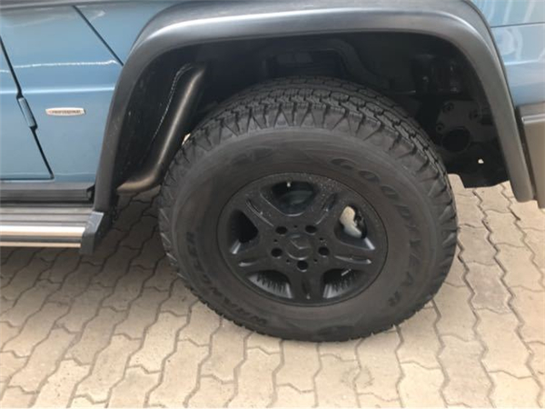 奔驰G350d销售电话：13389982878刘经理