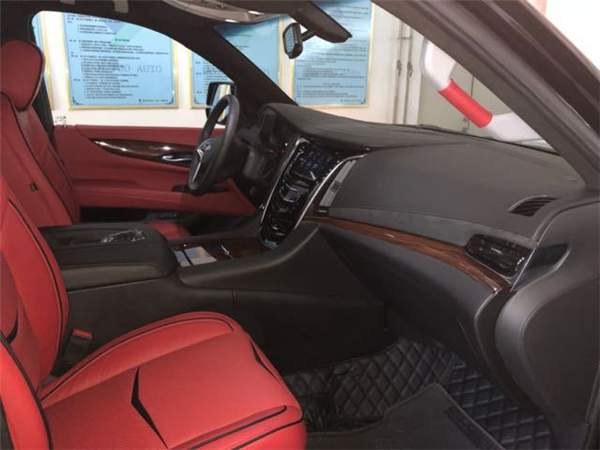 凯迪拉克总统一号销售电话：13389982878刘经理