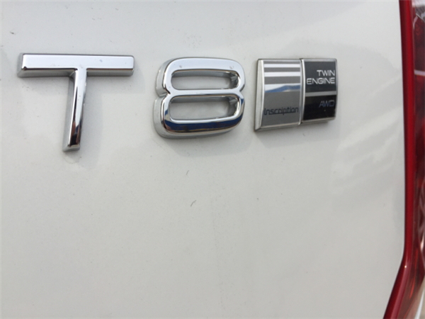 沃尔沃XC90销售电话：13389982878刘经理