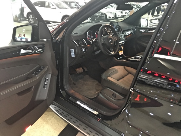 f527d115f372a391.jpg