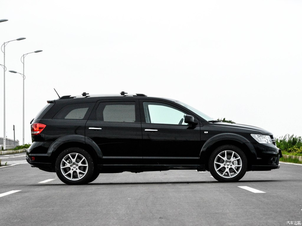 感受美式硬朗家庭七座SUV酷威优惠 12万_乔治