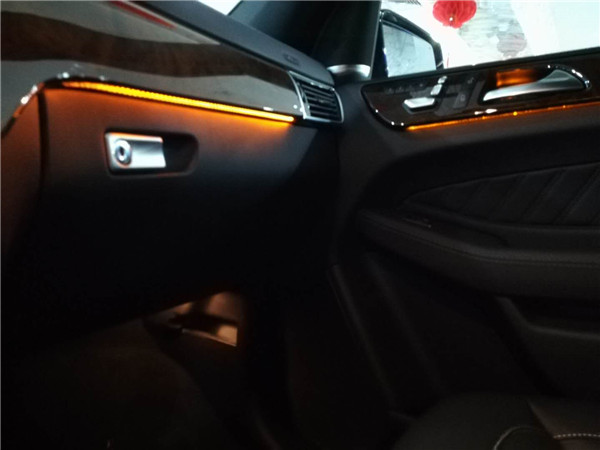 228ed819c186330e.jpg