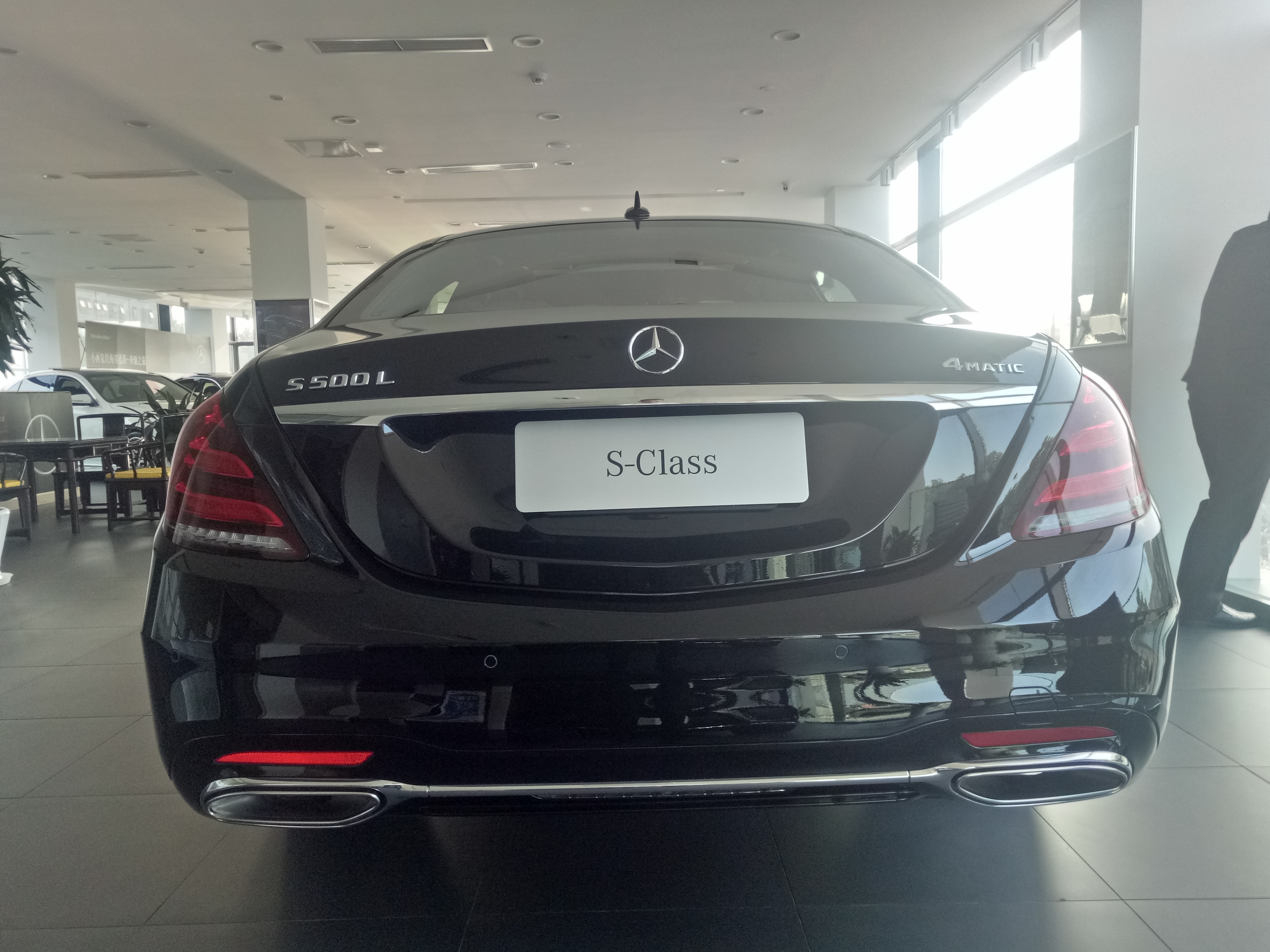 北京奔驰4s店19款奔驰S500最新销售价格