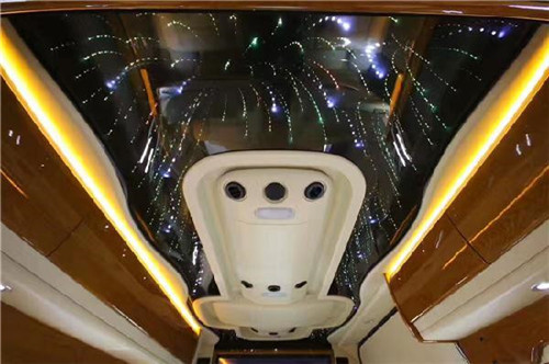 17款奔驰斯宾特现车配置内饰最低价格-图7