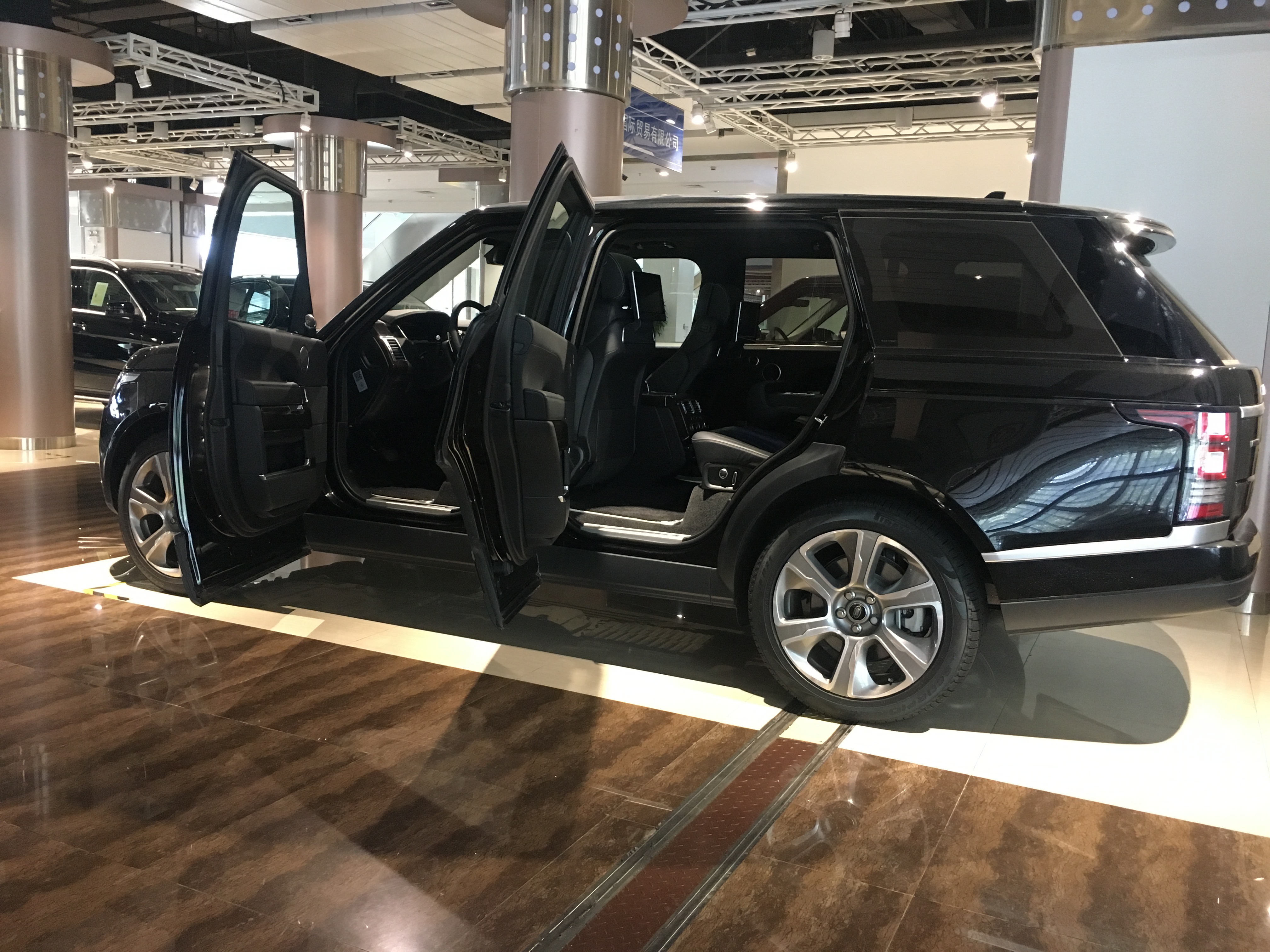 【16款平行进口欧版路虎揽胜行政油电混合_天