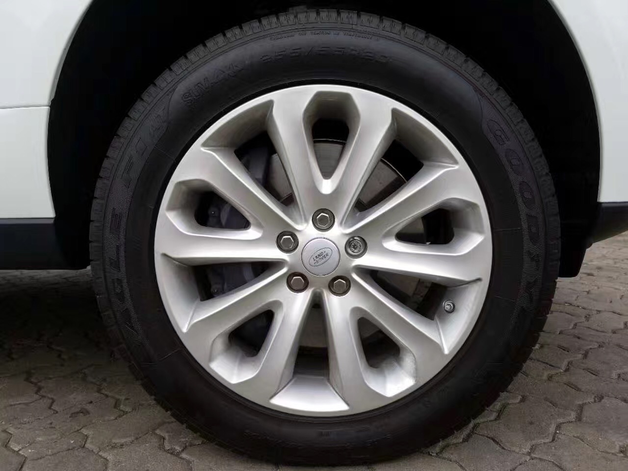 4f0b09661569aac9.jpg