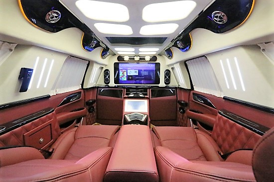 年初两台凯迪拉克总统一号下线数量奇缺