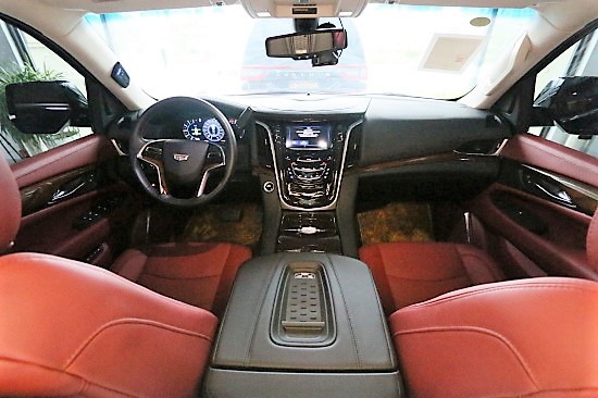 年初两台凯迪拉克总统一号下线数量奇缺