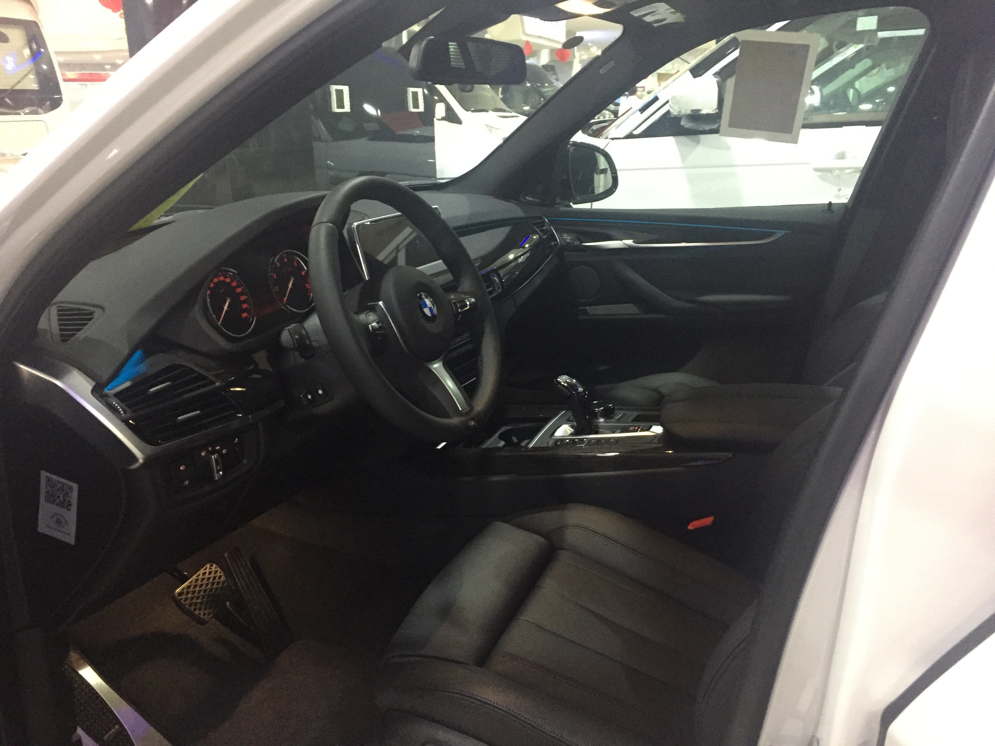 贵宾购车咨询热线:185-2293-2678 谭经理(同微信) 65916d1837c42870.jpg