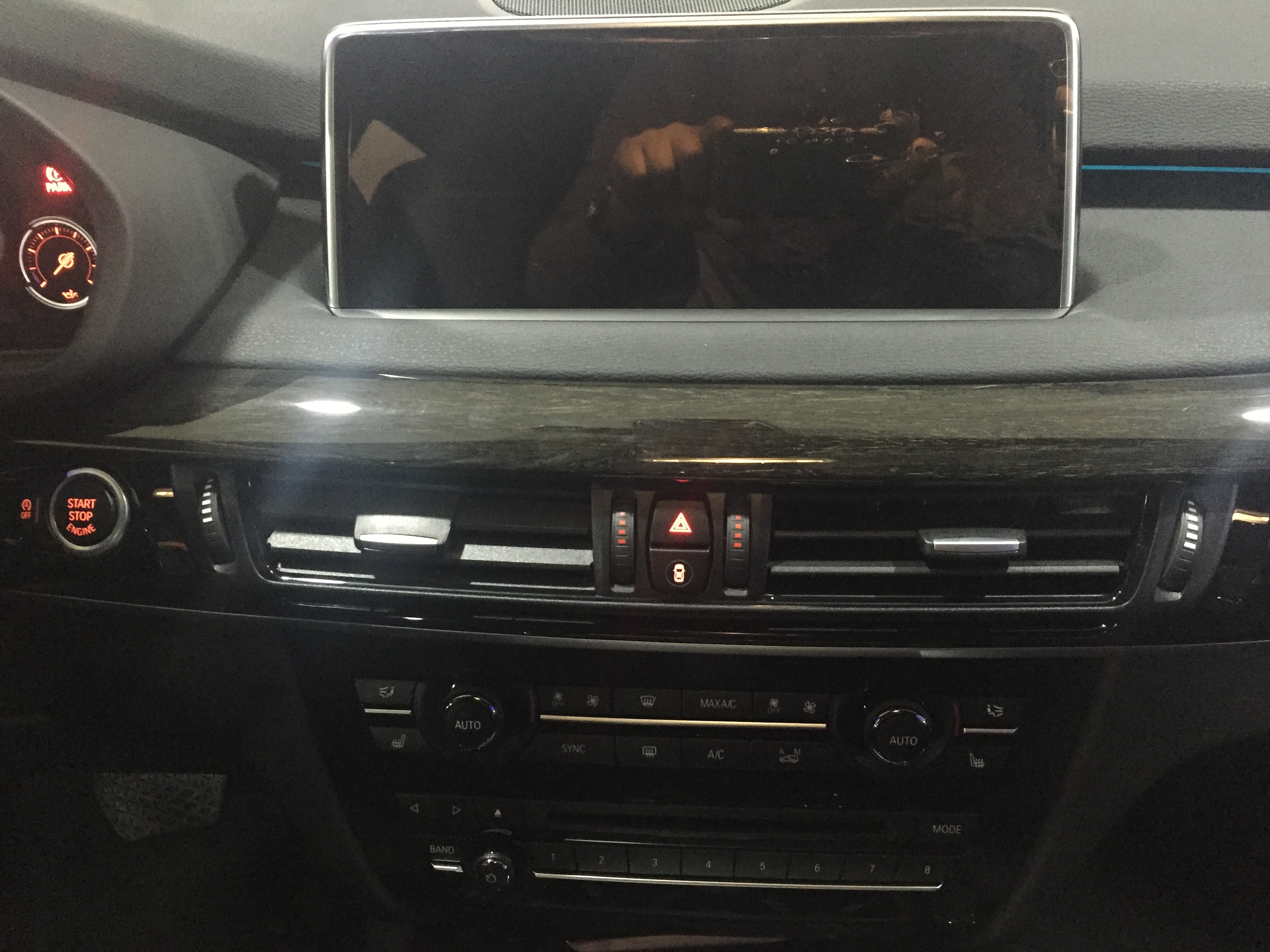 贵宾购车咨询热线:185-2293-2678 谭经理(同微信) ebcf1f02a4947387.jpg