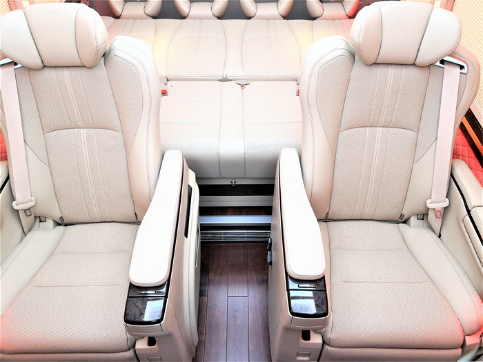 四川柯斯达对比 丰田柯斯达17座现车价