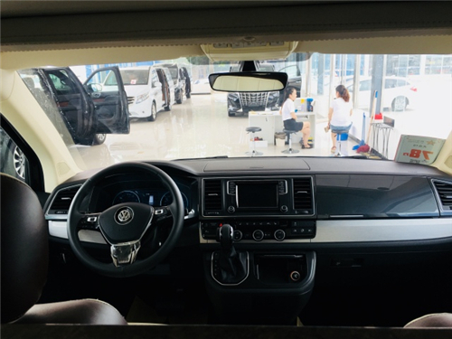 大众凯路威T6裸车价格 改装七座内饰特价