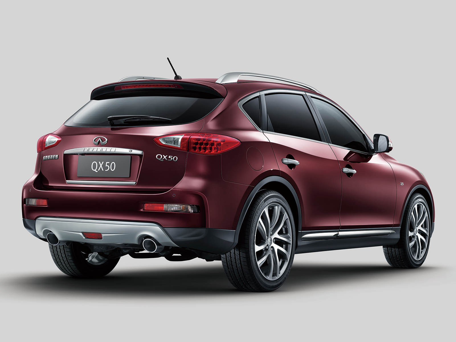 【英菲尼迪全新国产长轴距QX50即将亮相_杭