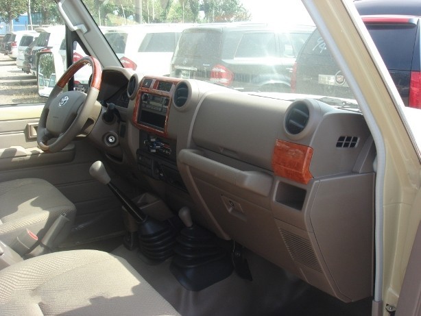 专业越野车辆 丰田LC71\/LC76