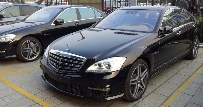 【奔驰4S店AMG S65现车降价风暴_天津宝星