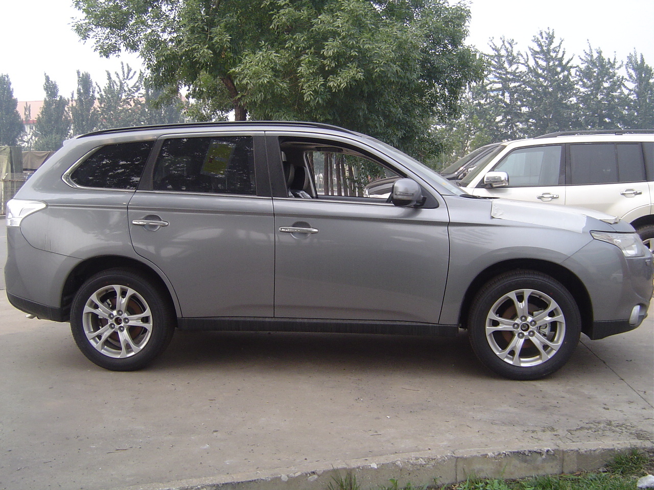 9f4369282edbeb83.jpg