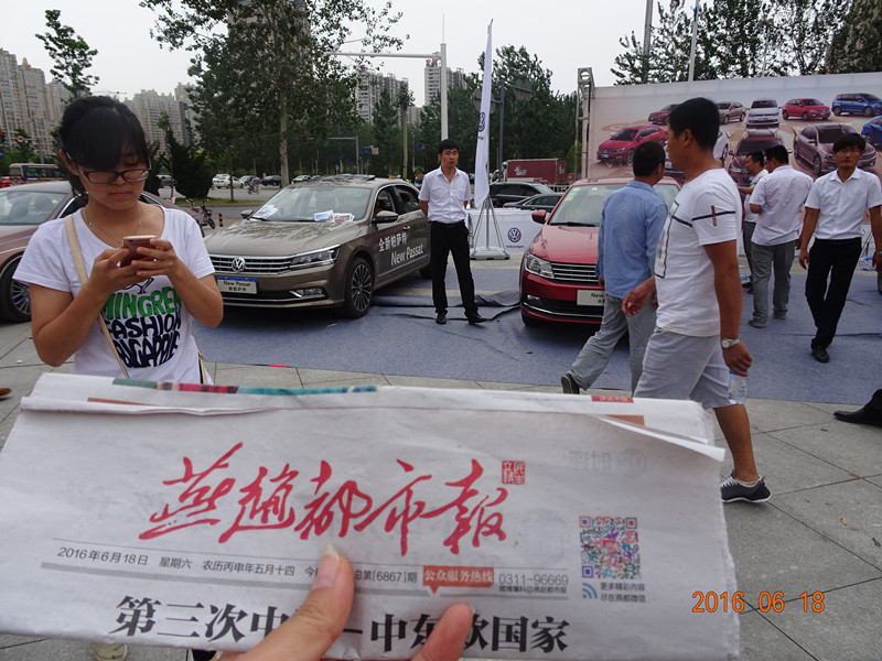 f55cb908636404f1.jpg