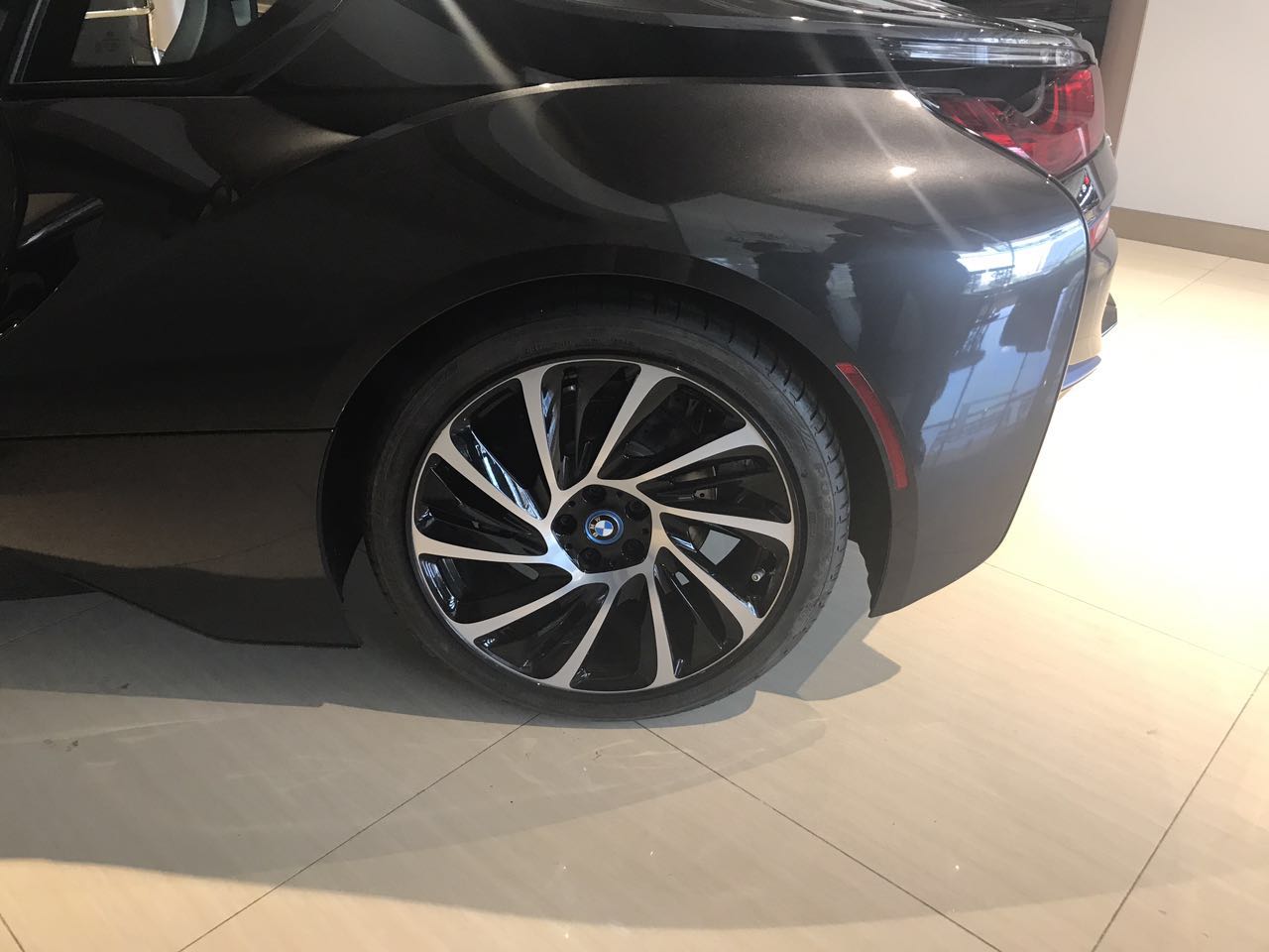 76b4370ec56bd9f4.jpg