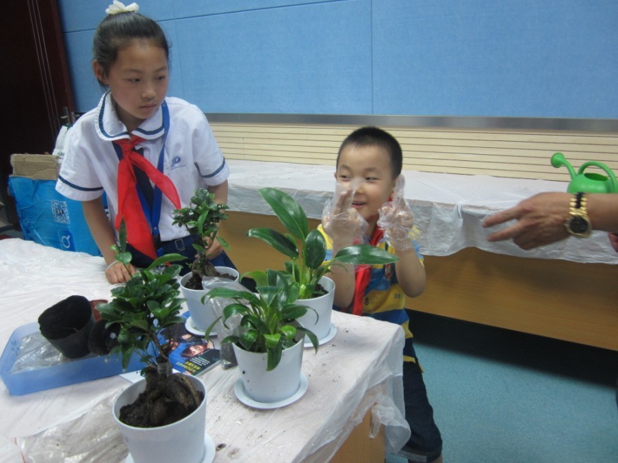 【BMW 童悦之家2013环保主题活动-宁夏金润