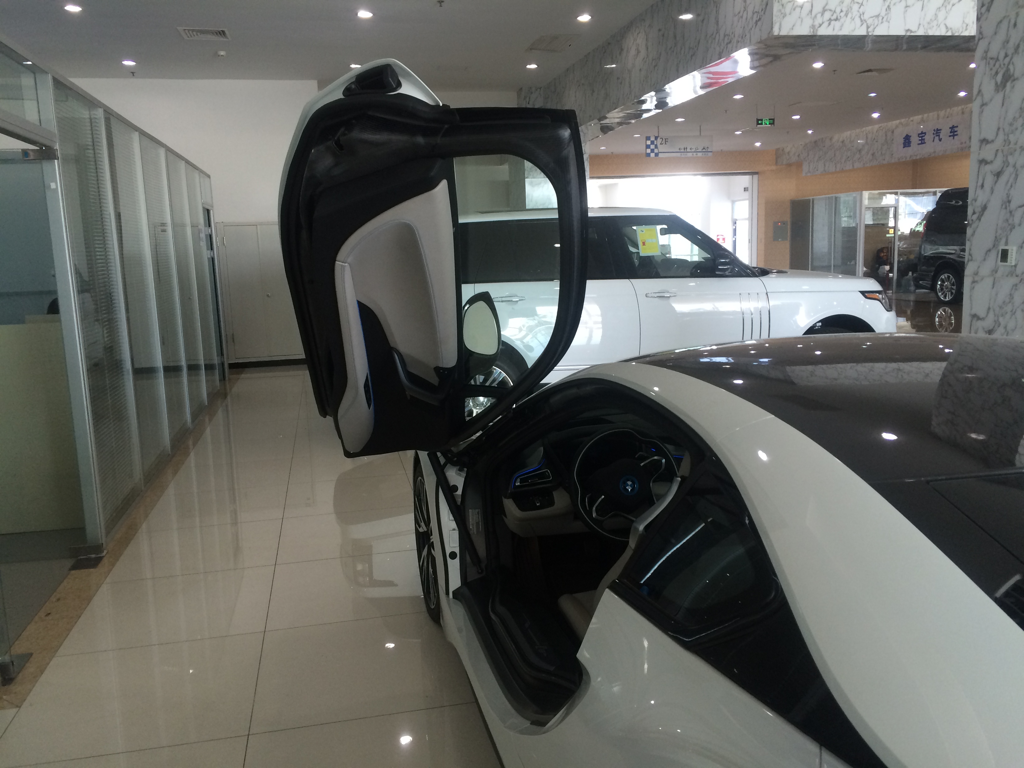 【宝马I8天津一台现车特价出售跌破你想像_天