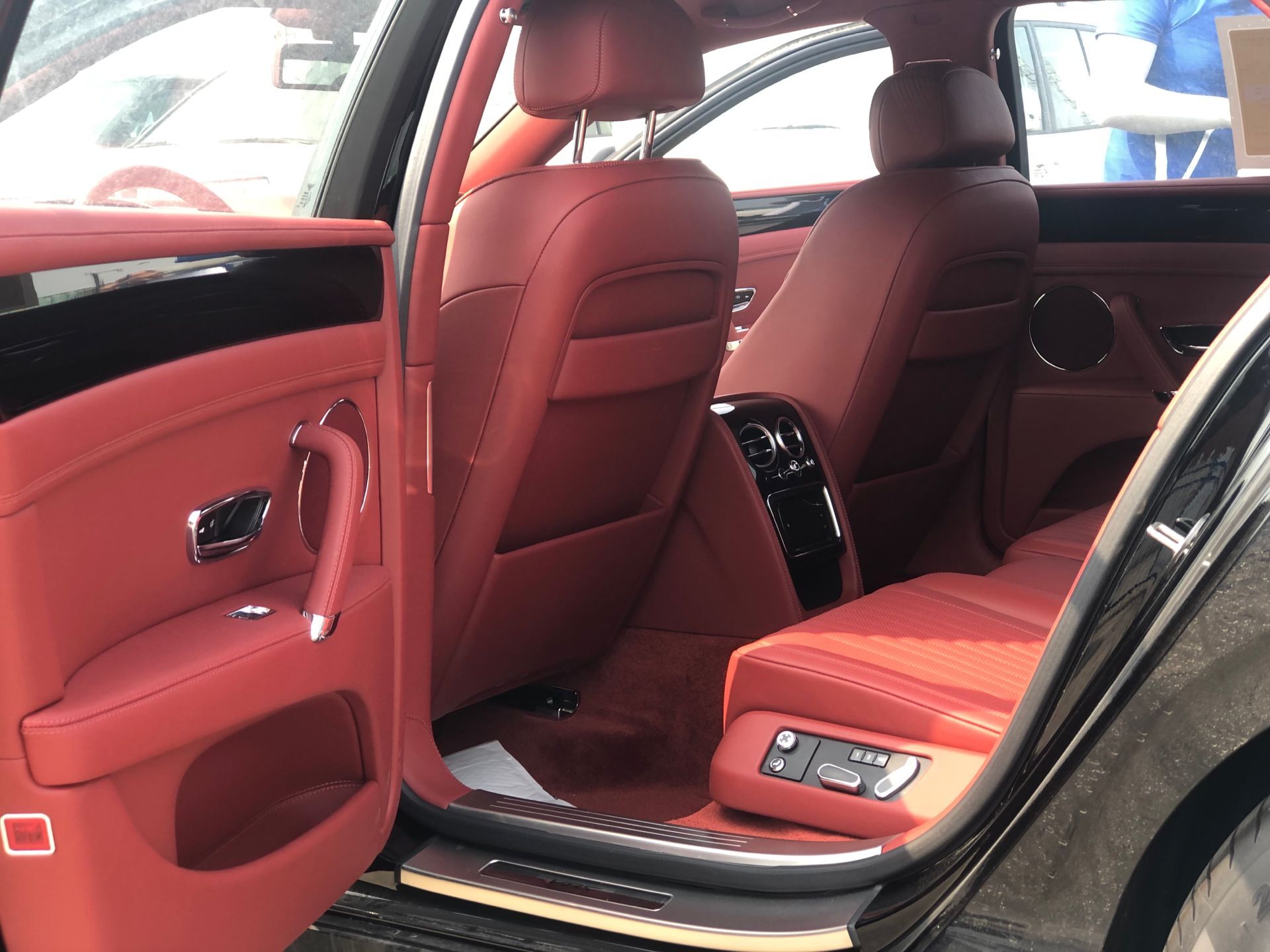 e212fd080d342171.jpg
