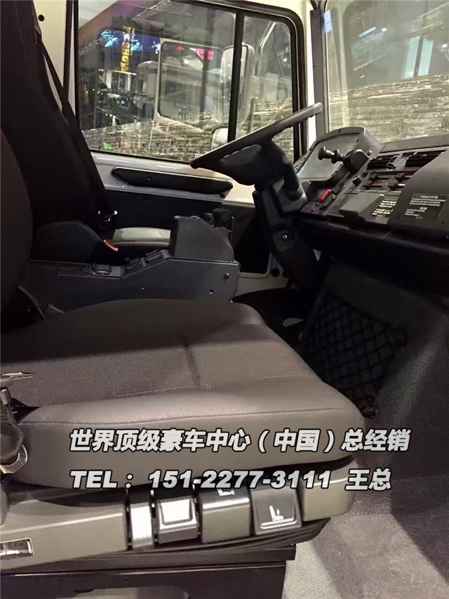 汽车时代网 天津汽车 正文  内饰方面:乌尼莫克的内饰包括16个纯正