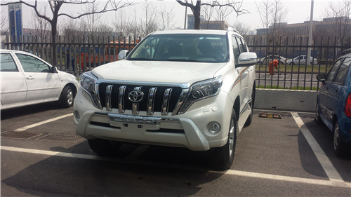 【中东版普拉多2.7L与兰德酷路泽4.0L配置_天