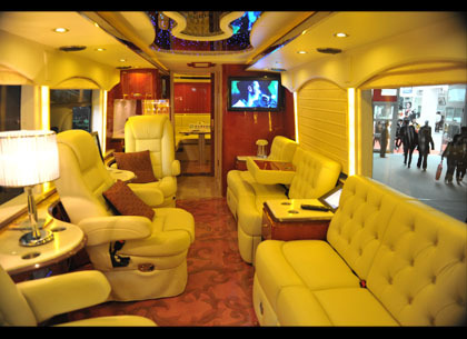 改装考斯特内饰 订车热线15522256011朱经理