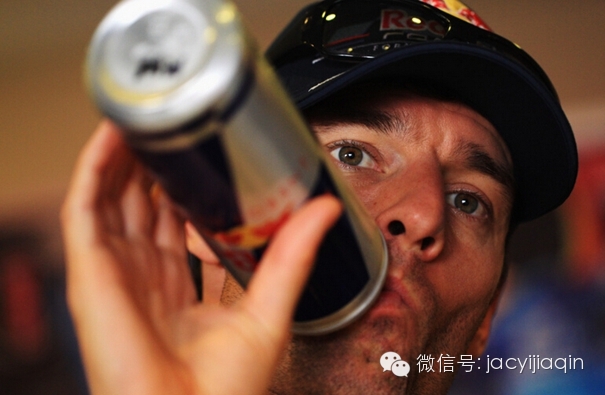 【十一愉快出行 几招助你开高速不犯困_东莞骏