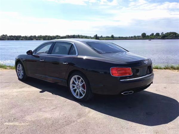 58337dae757e87d6.jpg