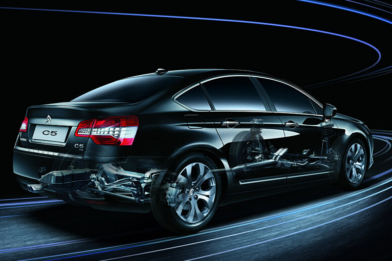 【雪铁龙C5引以为豪的后轮随动技术_诚狮雪铁