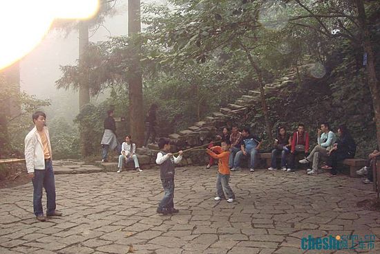 天目山风景游玩中.jpg