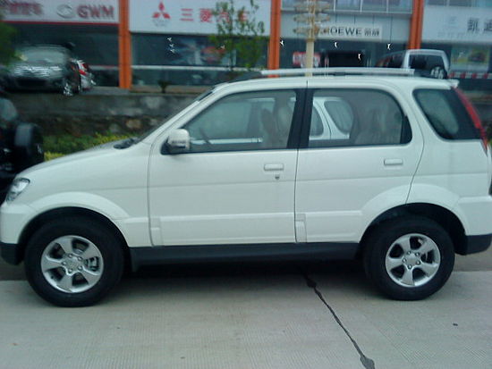 众泰5008东安1.3L国3