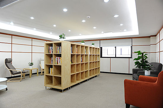 9853e3d87828b3d7.jpg