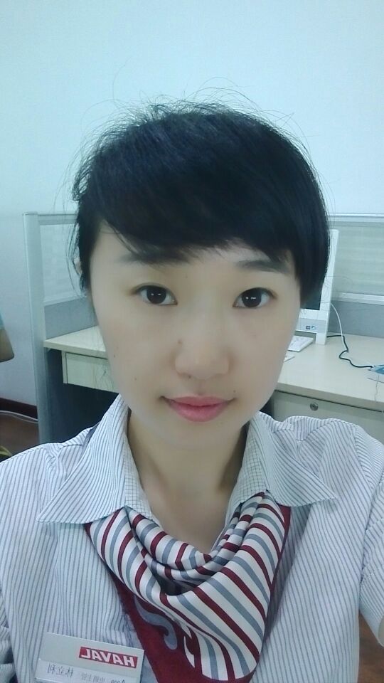 莉莉