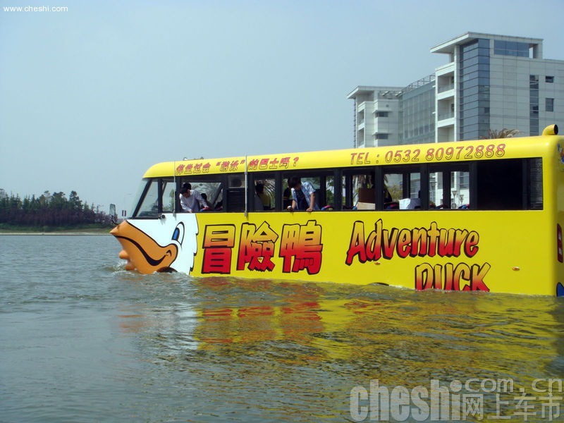 水陆两栖巴士-造价近600万