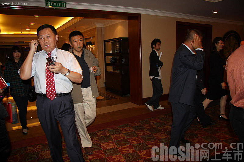 中国进口汽车贸易有限公司董事长：丁宏祥