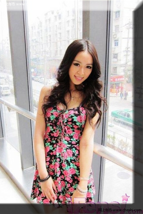 马伊咪外貌和身材都很出众，而且是一个清纯，知性的女孩，是《非诚勿扰》舞台上公认的“气质美女”，对很多男人具有强烈的吸引力。
