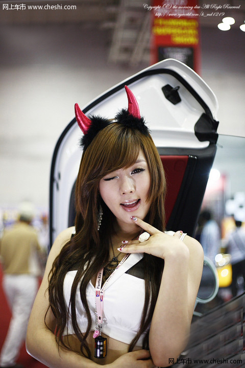 性感小恶魔-黄美姬 引领韩国车模风潮秀