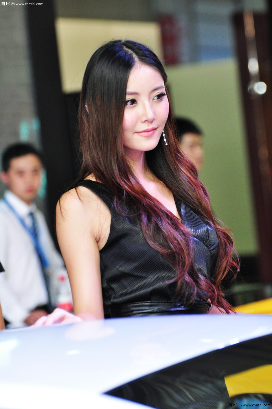 蛮牛车模美到极致