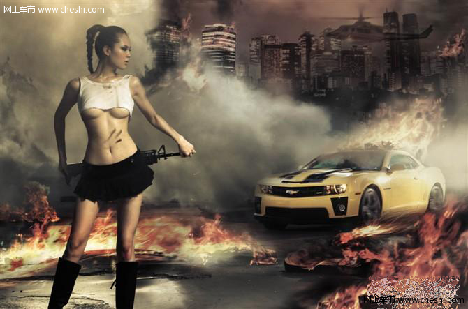 性感清纯女演绎暴力美学 她与大黄蜂爱恋