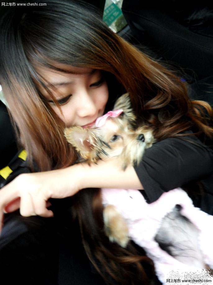 不看汽车只看模特 腾讯当家汽车宝贝写真