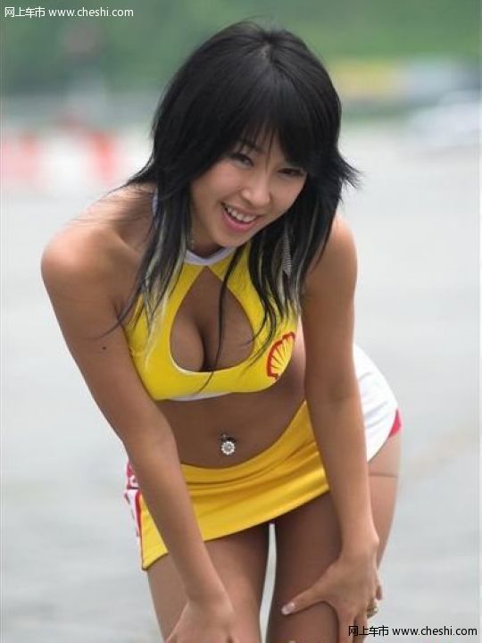 坦胸露乳东洋车模