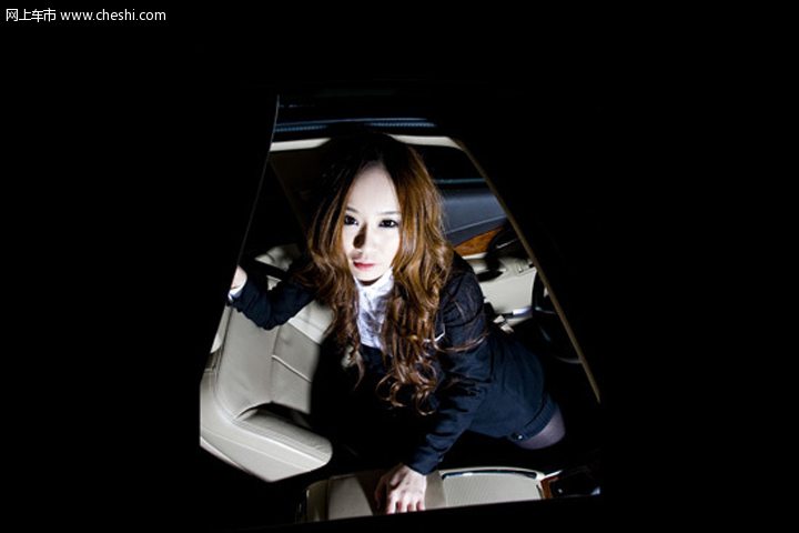 长腿色女秀个性丝袜